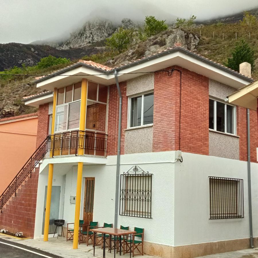 Casa Sella Asturias Vila Arriondas Exterior foto